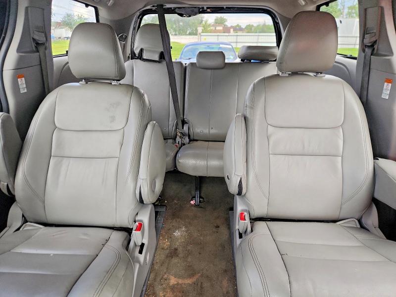 Photo 10 from auction – 2015 TOYOTA SIENNA with VIN 5TDJK3DC5FS109029