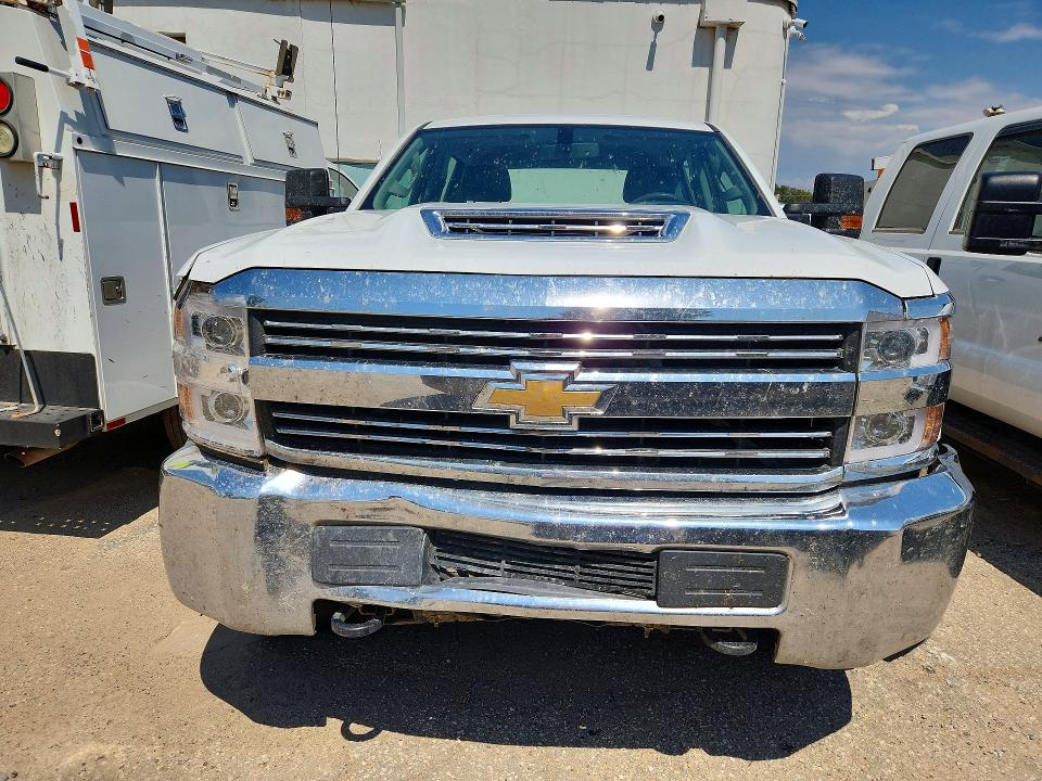 Photo 5 from auction – 2018 CHEVROLET SILVERADO with VIN 1GC4KYCYXJF219719