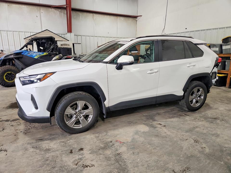 TOYOTA RAV4 2024 with VIN 2T3P1RFVXRC452390 - Photo from auction