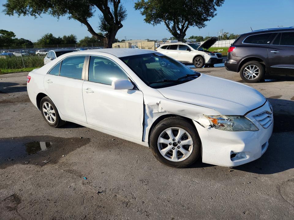 Photo 4 from auction – 2010 TOYOTA CAMRY with VIN 4T1BF3EK5AU529906