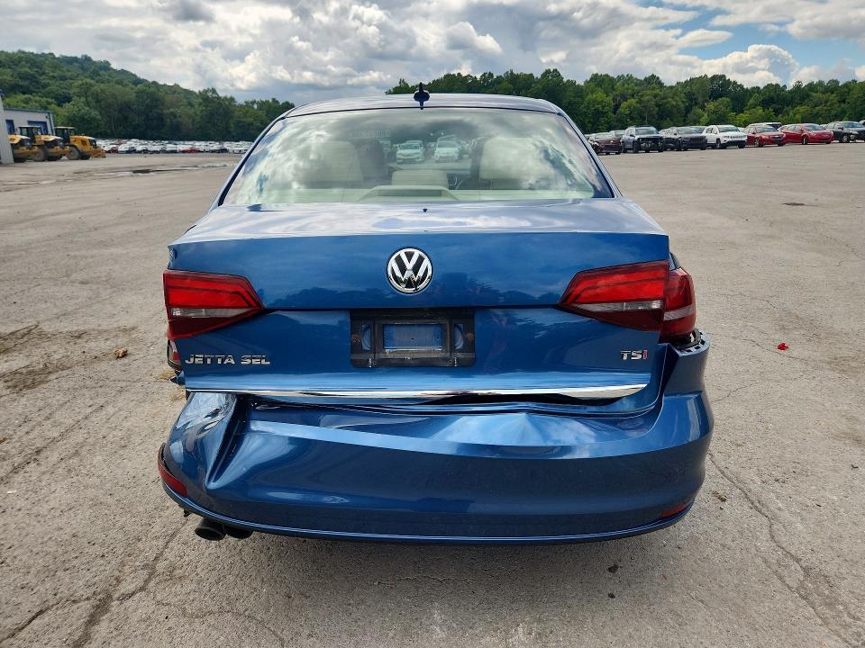 Снимка 6 от търг – 2017 VOLKSWAGEN JETTA с VIN 3VWL17AJ3HM309557
