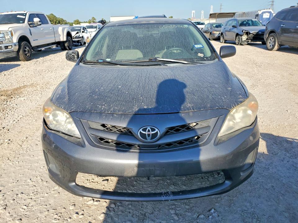 Photo 5 from auction – 2011 TOYOTA COROLLA with VIN 2T1BU4EE1BC733515