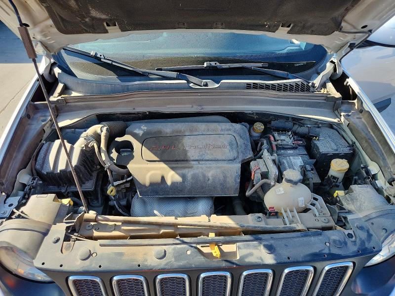 Photo 12 from auction – 2018 JEEP RENEGADE with VIN ZACCJABB7JPJ56592