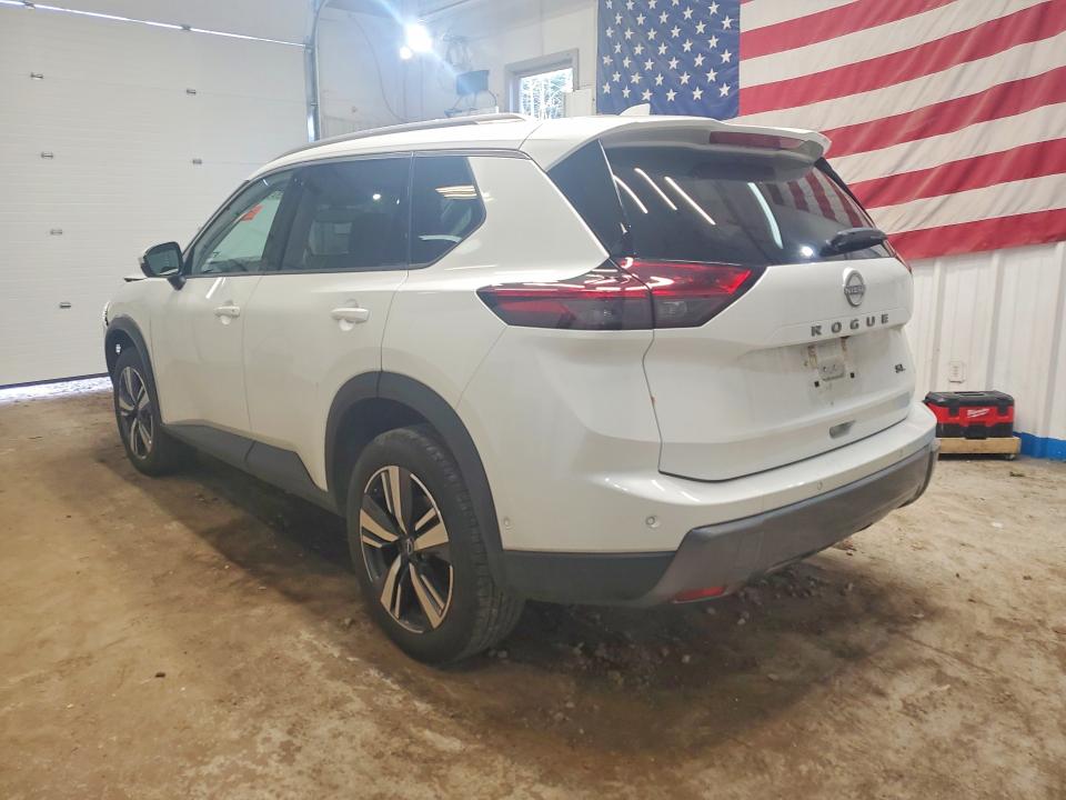 Photo 2 from auction – 2026 NISSAN ROGUE with VIN 5N1BT3CA9TC724001