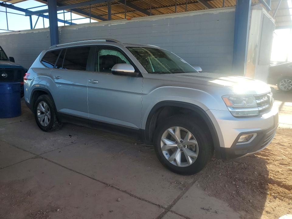 Photo 4 from auction – 2018 VOLKSWAGEN ATLAS with VIN 1V2MR2CA9JC515794