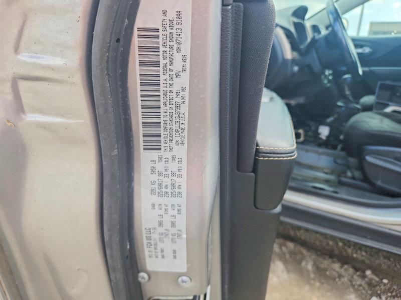 Photo 14 from auction – 2016 JEEP CHEROKEE with VIN 1C4PJLCB1GW373937