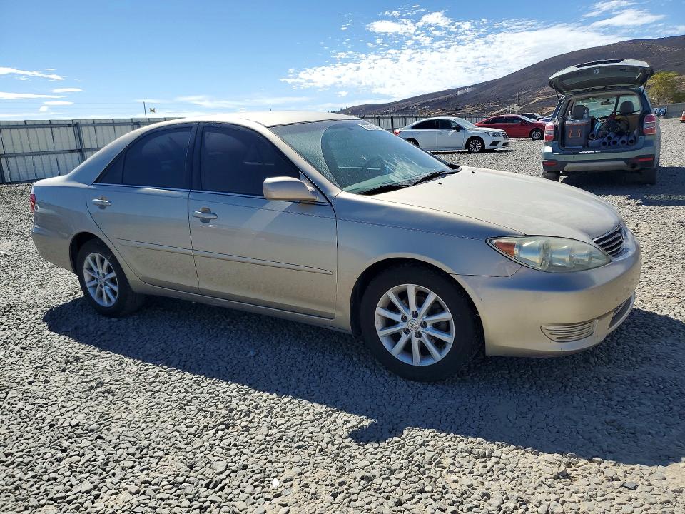 Photo 4 from auction – 2006 TOYOTA CAMRY with VIN 4T1BE32K46U143945