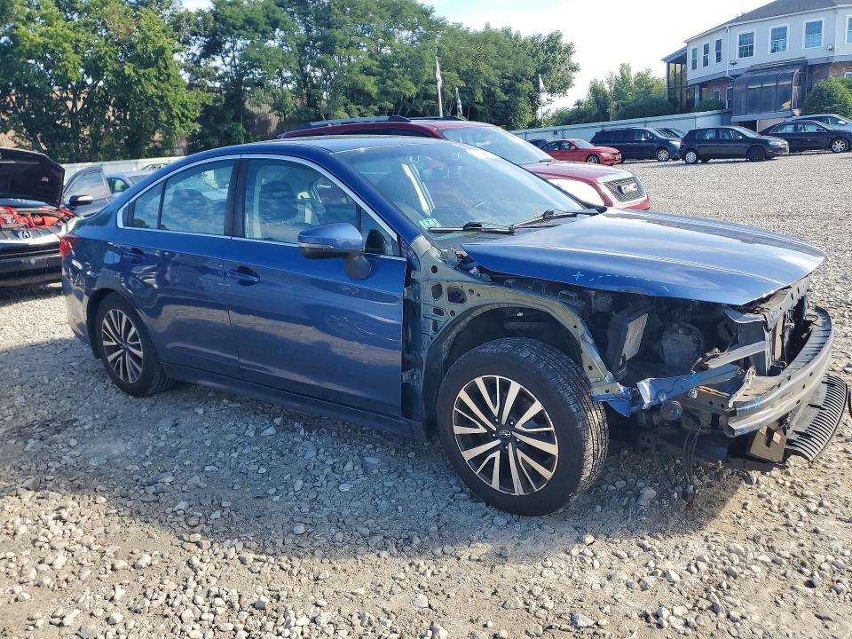 Photo 4 from auction – 2019 SUBARU LEGACY with VIN 4S3BNAF63K3019901