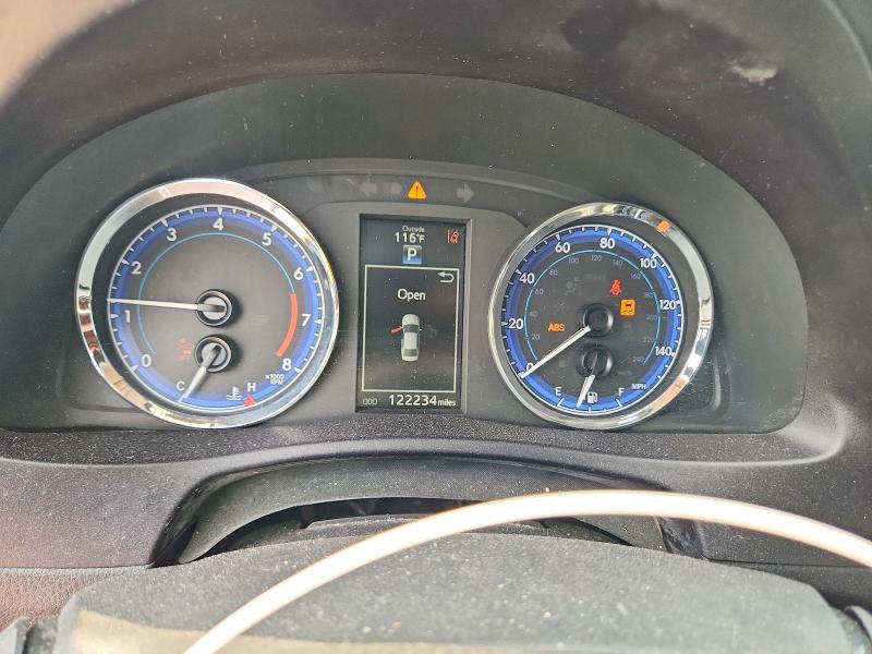 Photo 9 from auction – 2018 TOYOTA COROLLA with VIN 5YFBURHE8JP800604