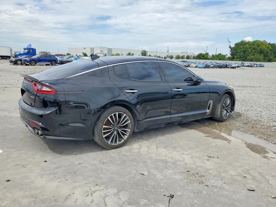 Photo 3 from auction – 2018 KIA STINGER with VIN KNAE25LA4J6012228
