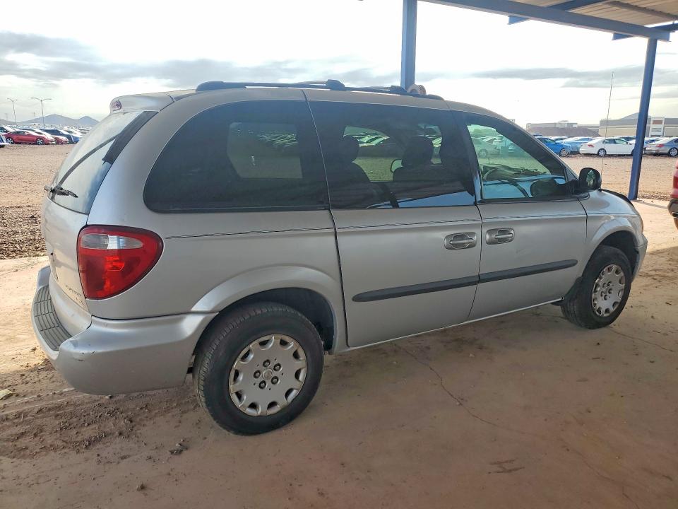 Photo 3 from auction – 2003 CHRYSLER VOYAGER with VIN 1C4GJ45343B268581
