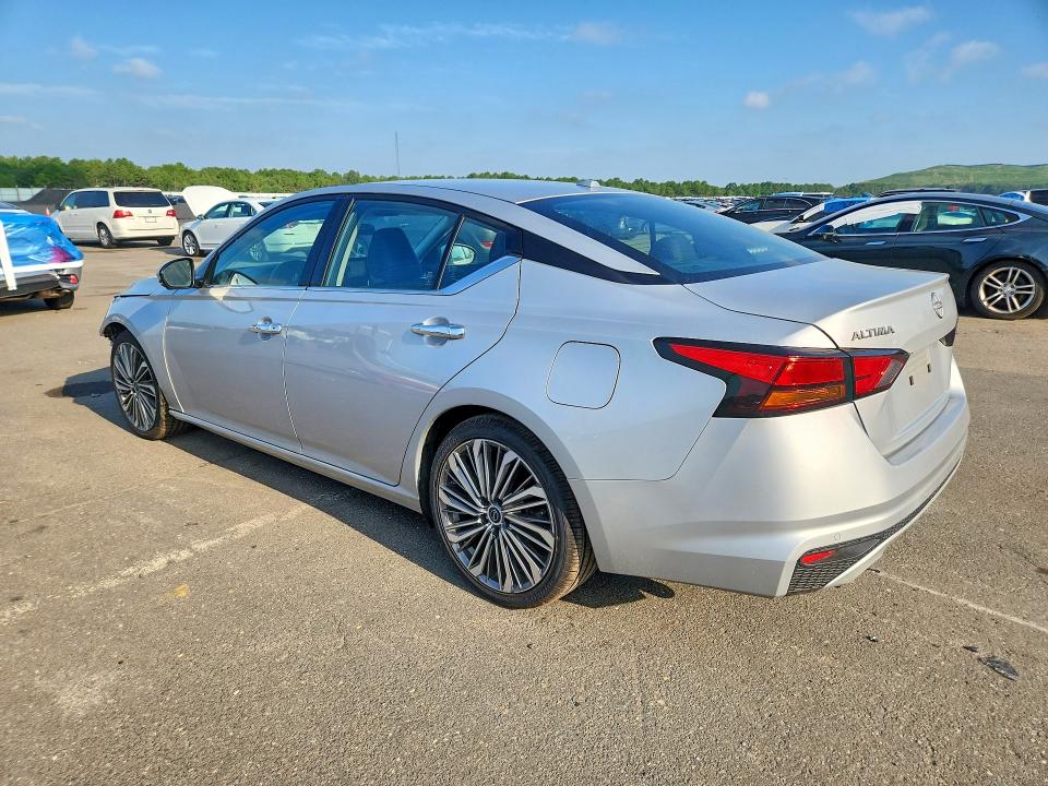 Photo 2 from auction – 2023 NISSAN ALTIMA with VIN 1N4BL4EV6PN390410