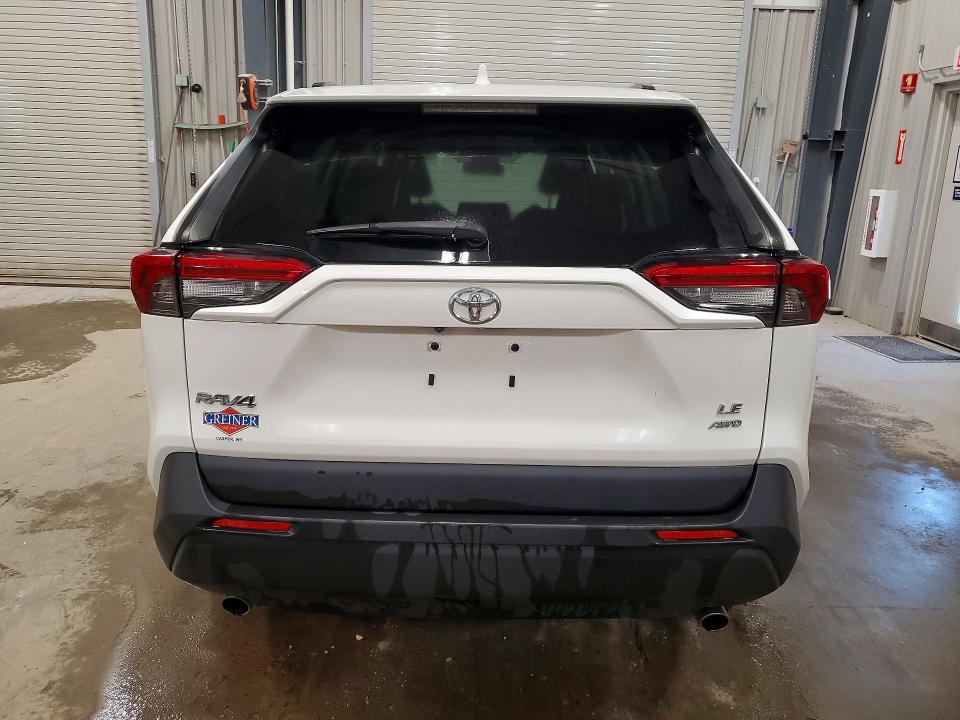Photo 6 from auction – 2019 TOYOTA RAV4 with VIN JTMF1RFV4KD019029