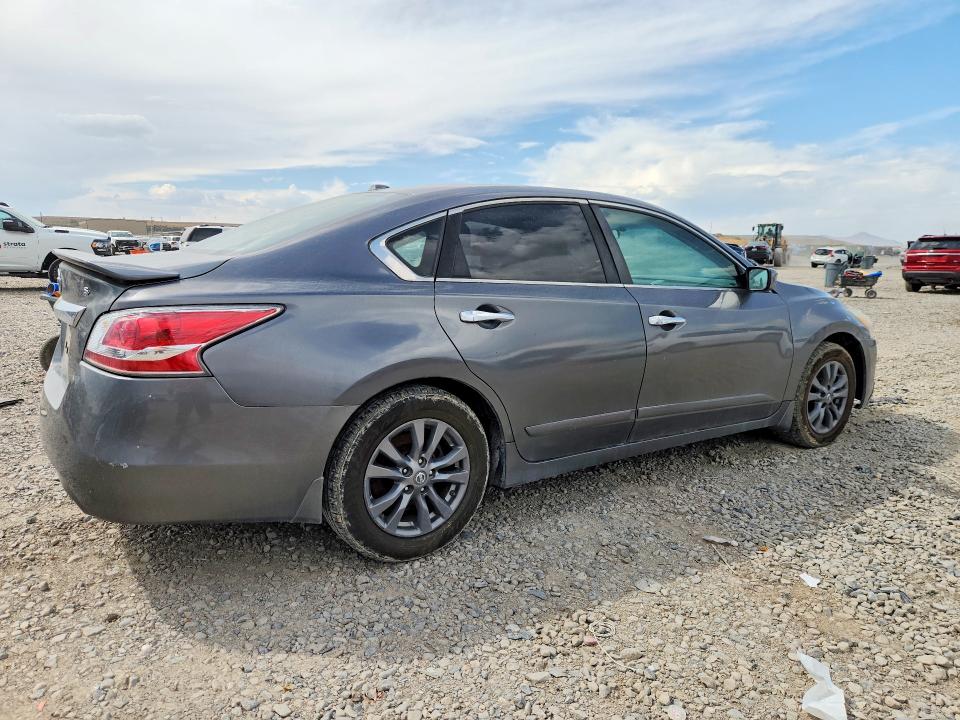 Photo 3 from auction – 2015 NISSAN ALTIMA with VIN 1N4AL3AP3FN374287