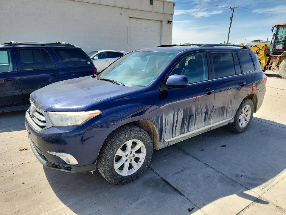 صورة رقم 1 من المزاد - 2013 TOYOTA HIGHLANDER مع VIN 5TDBK3EH1DS272885