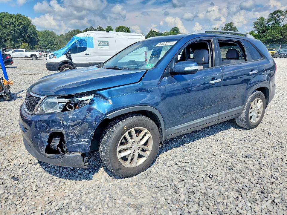 KIA SORENTO 2014 with VIN 5XYKT3A65EG529224 - Photo from auction