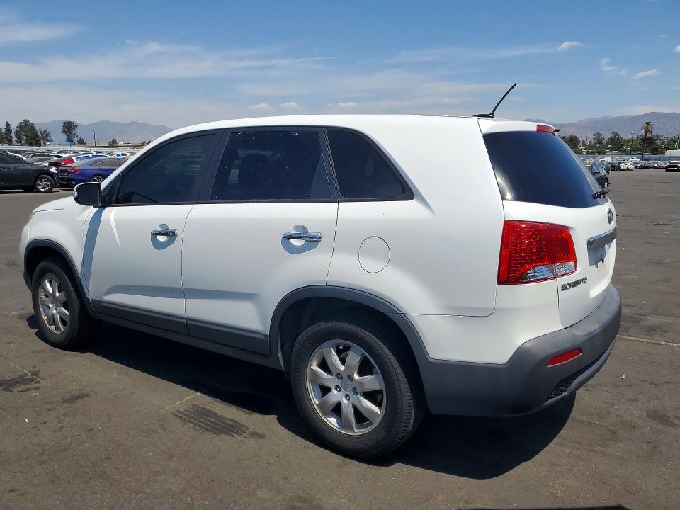 Photo 2 from auction – 2011 KIA SORENTO with VIN 5XYKT3A17BG078331