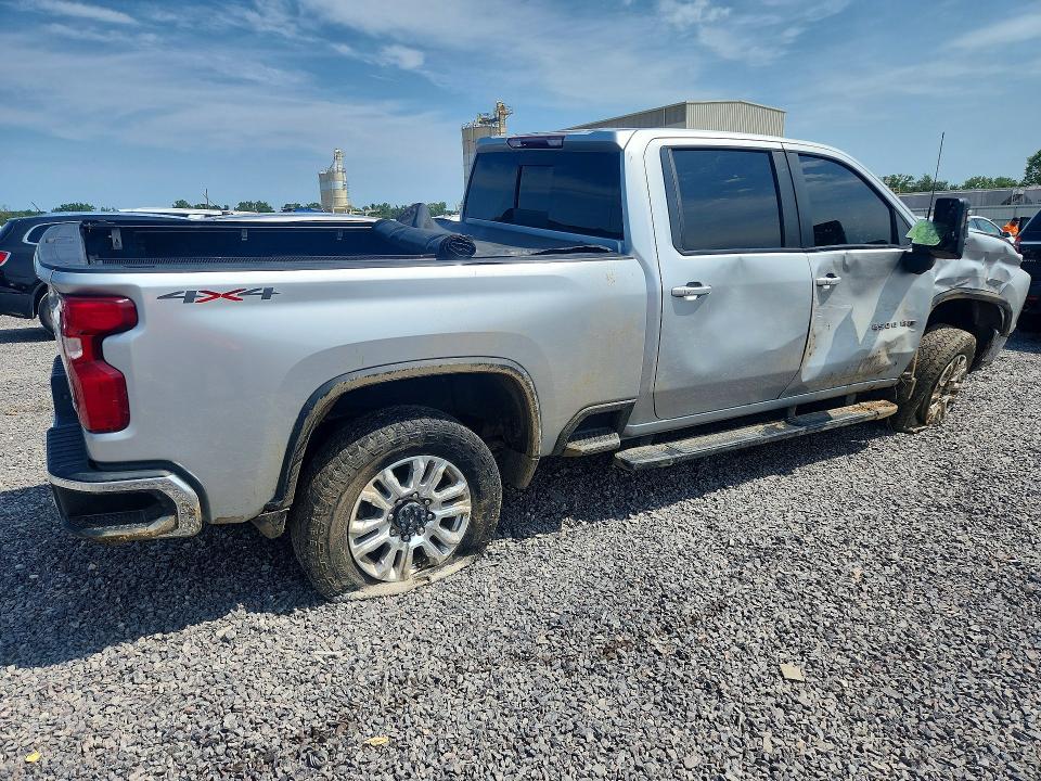 Photo 3 from auction – 2020 CHEVROLET SILVERADO with VIN 1GC4YNE7XLF258346