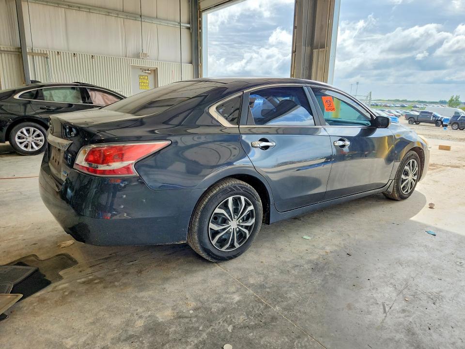Photo 3 from auction – 2014 NISSAN ALTIMA with VIN 1N4AL3AP5EN208772