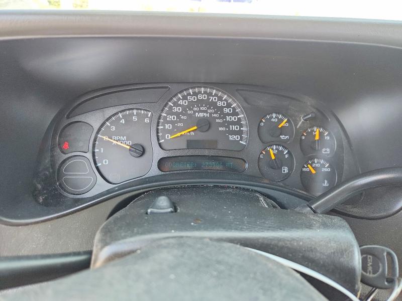 Photo 9 from auction – 2005 GMC NEW SIERRA with VIN 2GTEC13T451184654