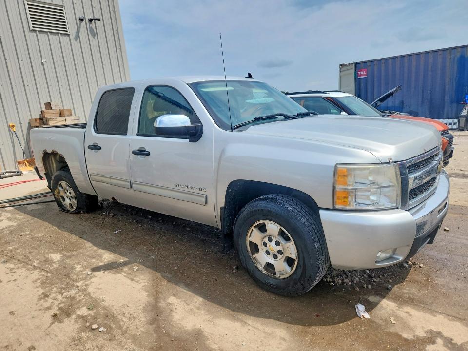 Photo 4 from auction – 2010 CHEVROLET SILVERADO with VIN 3GCRCSE30AG133139