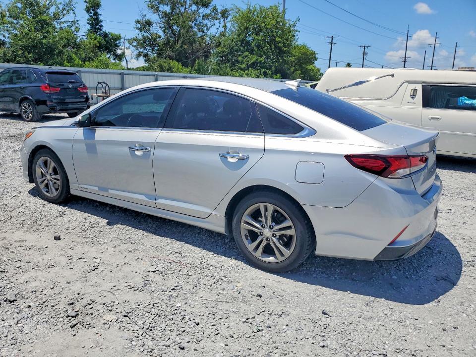 Photo 2 from auction – 2018 HYUNDAI SONATA with VIN 5NPE34AF6JH629693