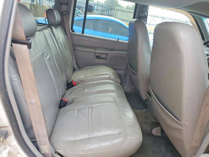Photo 11 from auction – 2000 FORD EXPLORER with VIN 1FMZU83P2YUB60951