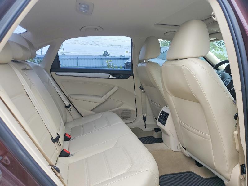 Photo 10 from auction – 2014 VOLKSWAGEN PASSAT with VIN 1VWBN7A31EC096204