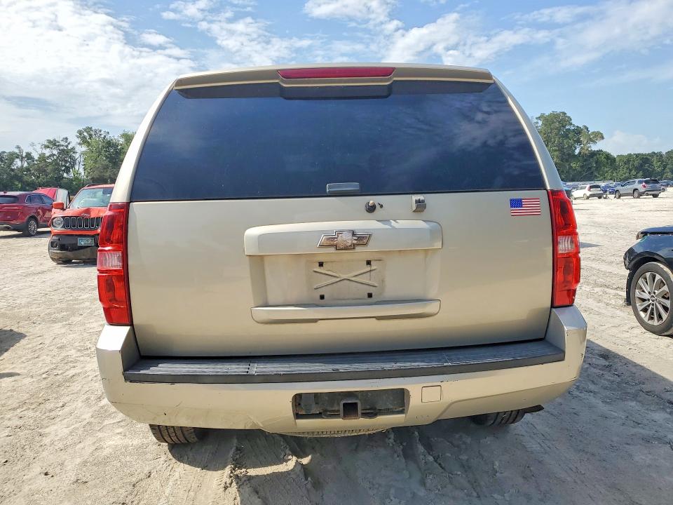 Photo 6 from auction – 2010 CHEVROLET TAHOE with VIN 1GNUKAE07AR180933