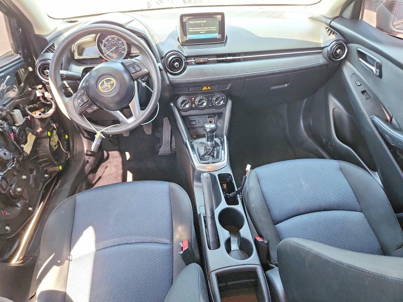 Photo 8 from auction – 2016 SCION IA with VIN 3MYDLBZV9GY122926