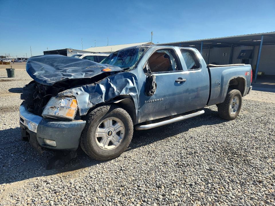 CHEVROLET SILVERADO 2011 с VIN 1GCRKSE30BZ221418 - Снимка от търг