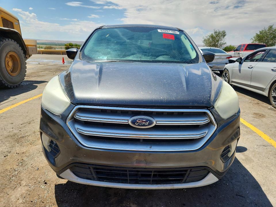 Photo 5 from auction – 2017 FORD ESCAPE with VIN 1FMCU0GD5HUE37888