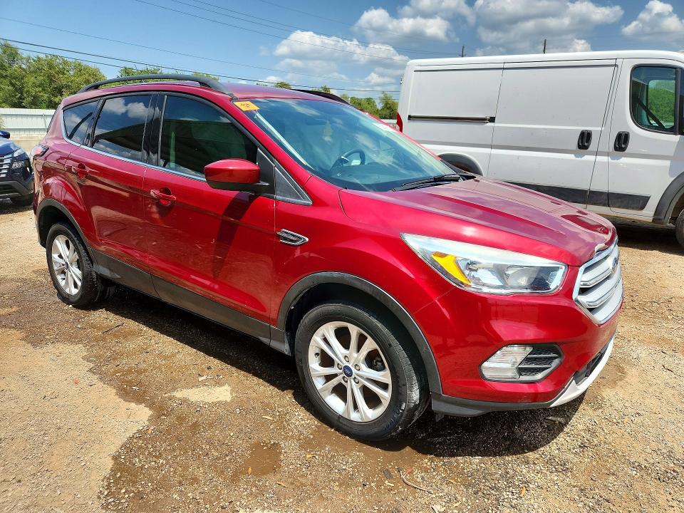 Photo 4 from auction – 2018 FORD ESCAPE with VIN 1FMCU0GD0JUD19964