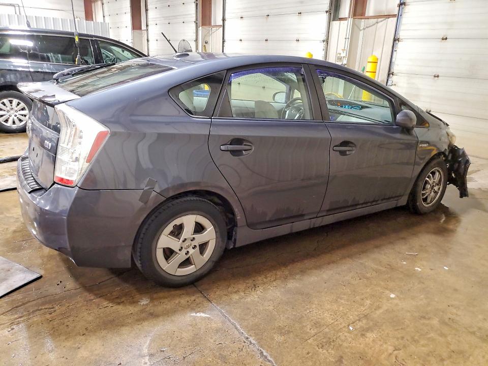 Photo 3 from auction – 2011 TOYOTA PRIUS with VIN JTDKN3DUXB1448641