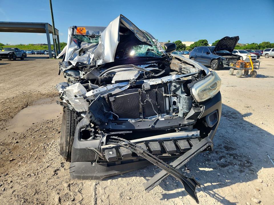 Photo 5 from auction – 2020 TOYOTA TACOMA with VIN 3TYRX5GN9LT002143