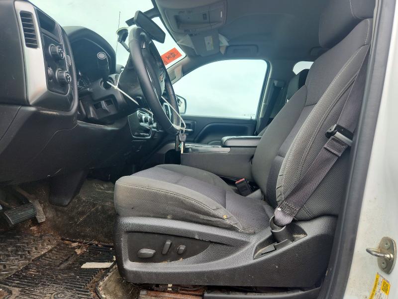Photo 7 from auction – 2016 CHEVROLET SILVERADO with VIN 1GCVKREC0GZ185552