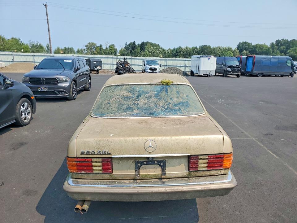 Photo 6 from auction – 1986 MERCEDES-BENZ 560 with VIN WDBCA39D5GA212428