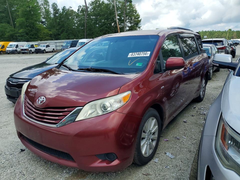 2017 TOYOTA SIENNA - Търг №63740756