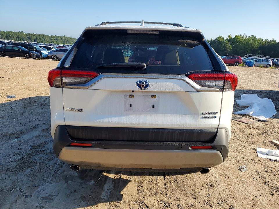 Photo 6 from auction – 2024 TOYOTA RAV4 with VIN JTMD6RFV1RJ058228
