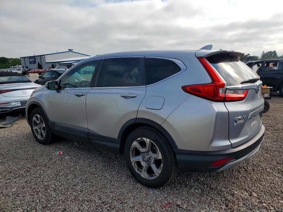 Photo 2 from auction – 2017 HONDA CR-V with VIN 2HKRW2H86HH613878