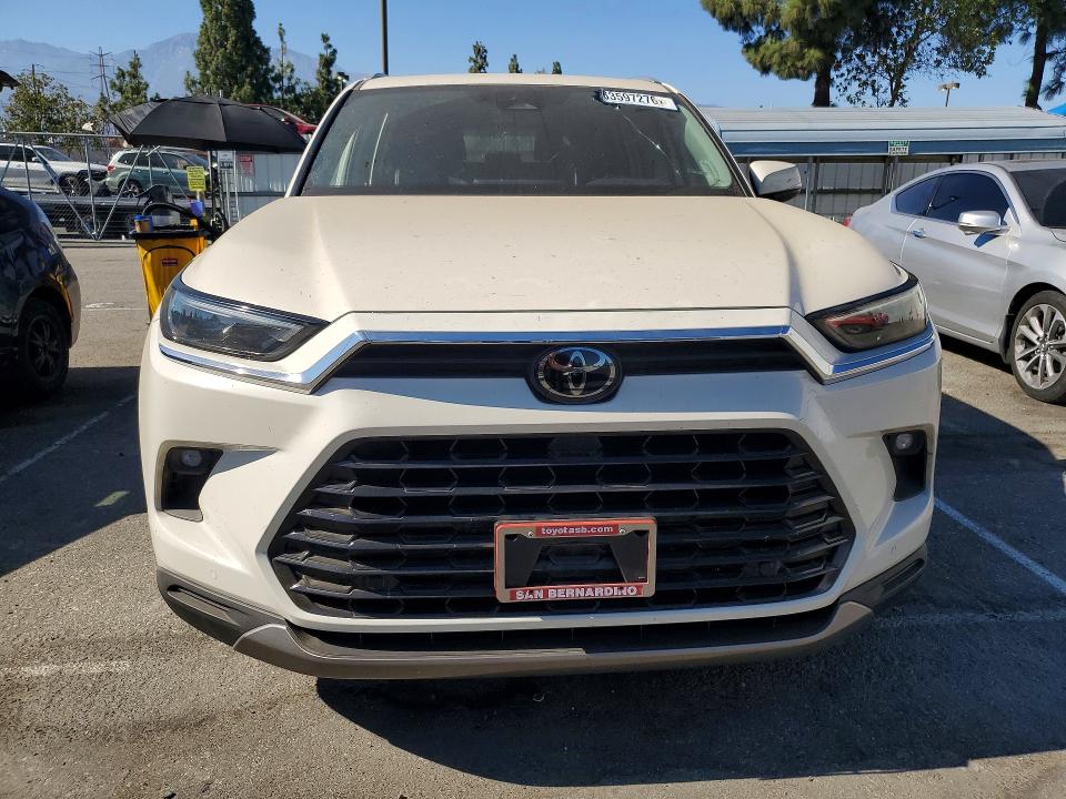 Photo 5 from auction – 2024 TOYOTA GRAND HIGHLANDER with VIN 5TDAAAA56RS011337