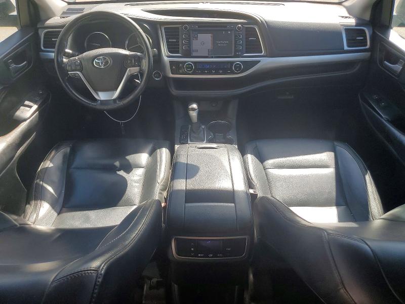 Photo 8 from auction – 2015 TOYOTA HIGHLANDER with VIN 5TDJKRFH8FS191852