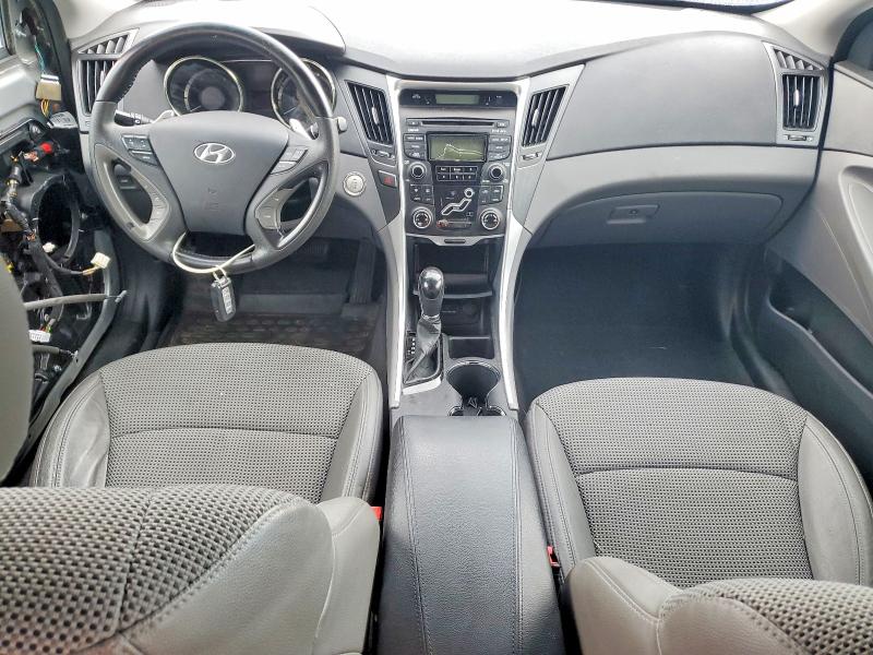 Photo 8 from auction – 2012 HYUNDAI SONATA with VIN 5NPEC4AB3CH327133