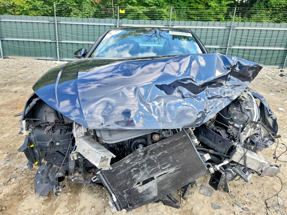 Photo 5 from auction – 2018 AUDI A4 with VIN WAUENAF4XJN017557