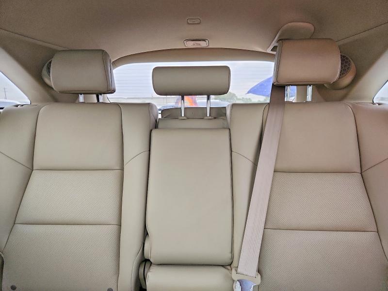 Photo 10 from auction – 2015 ACURA RDX with VIN 5J8TB4H55FL008134