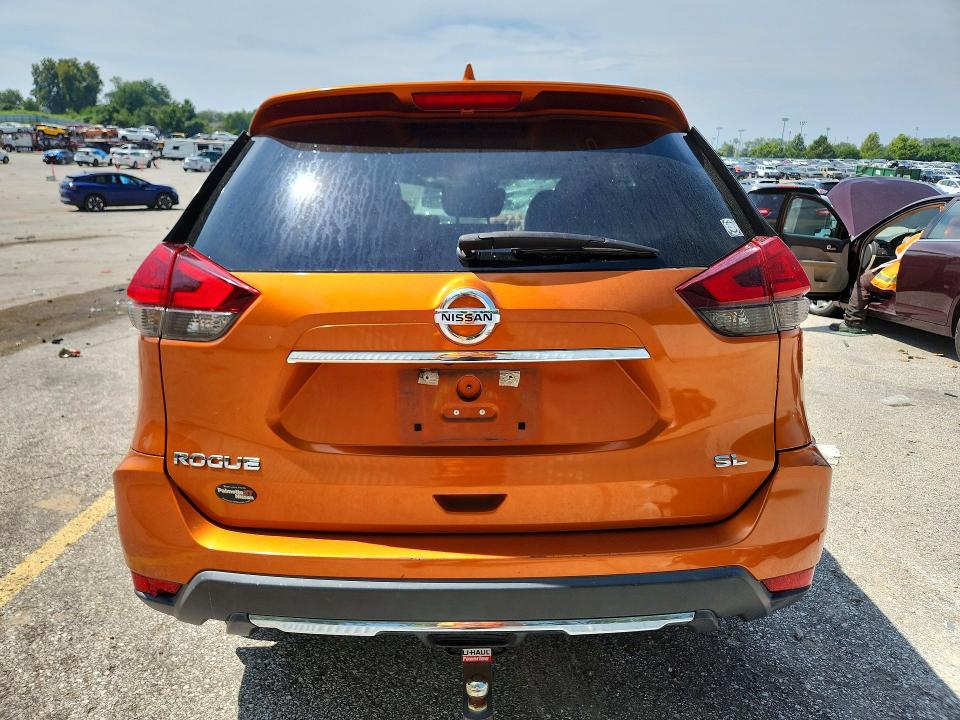 صورة رقم 6 من المزاد - 2017 NISSAN ROGUE مع VIN 5N1AT2MT2HC764112