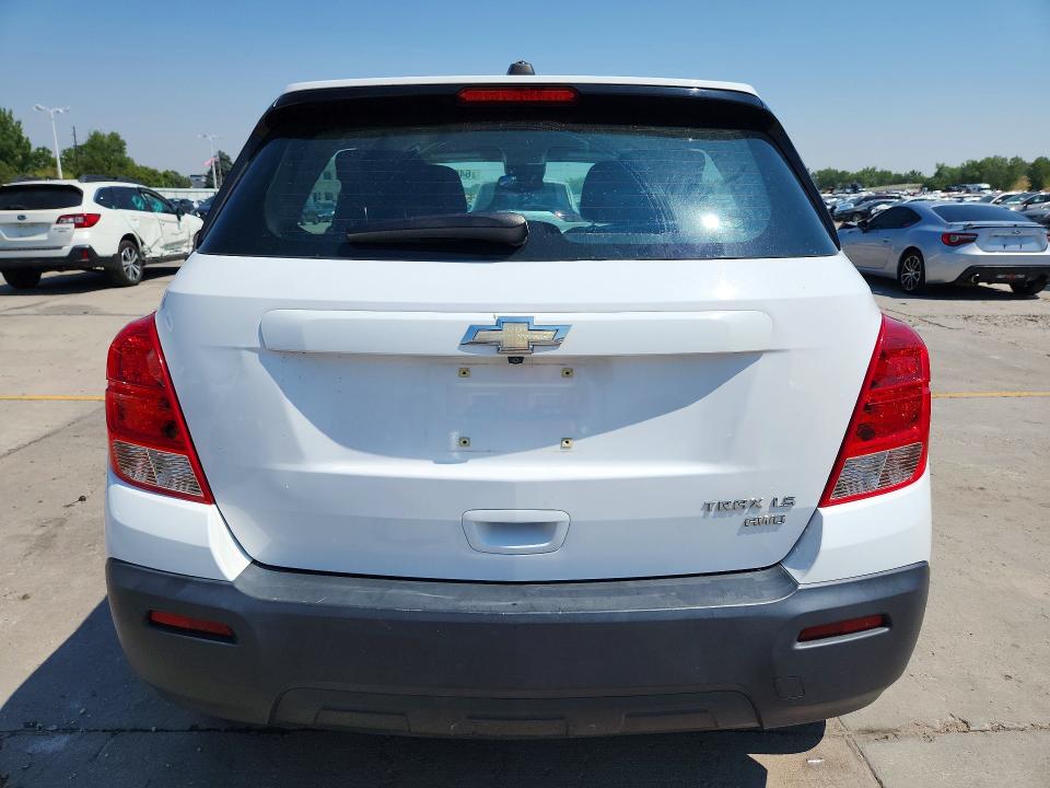 Photo 6 from auction – 2016 CHEVROLET TRAX with VIN 3GNCJNSB8GL272595