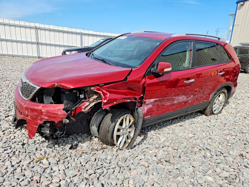 KIA SORENTO 2015 with VIN 5XYKTCA60FG642838 - Photo from auction