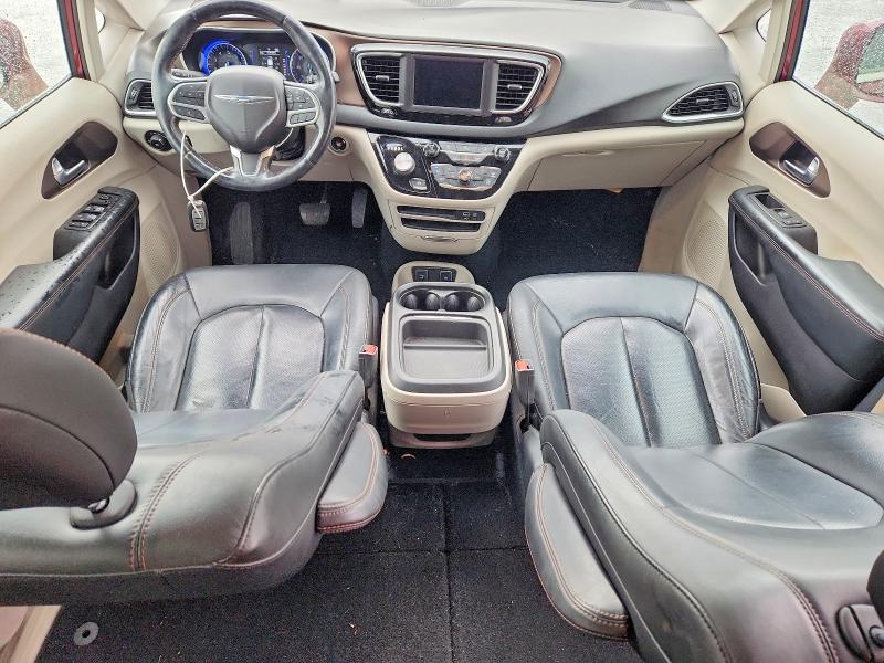 Photo 8 from auction – 2019 CHRYSLER PACIFICA with VIN 2C4RC1BG1KR560309