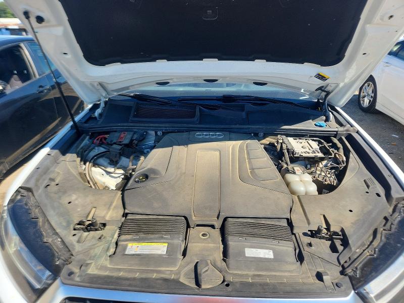 Фото 12 с аукциона – 2019 AUDI Q7 с VIN WA1LHAF72KD038044